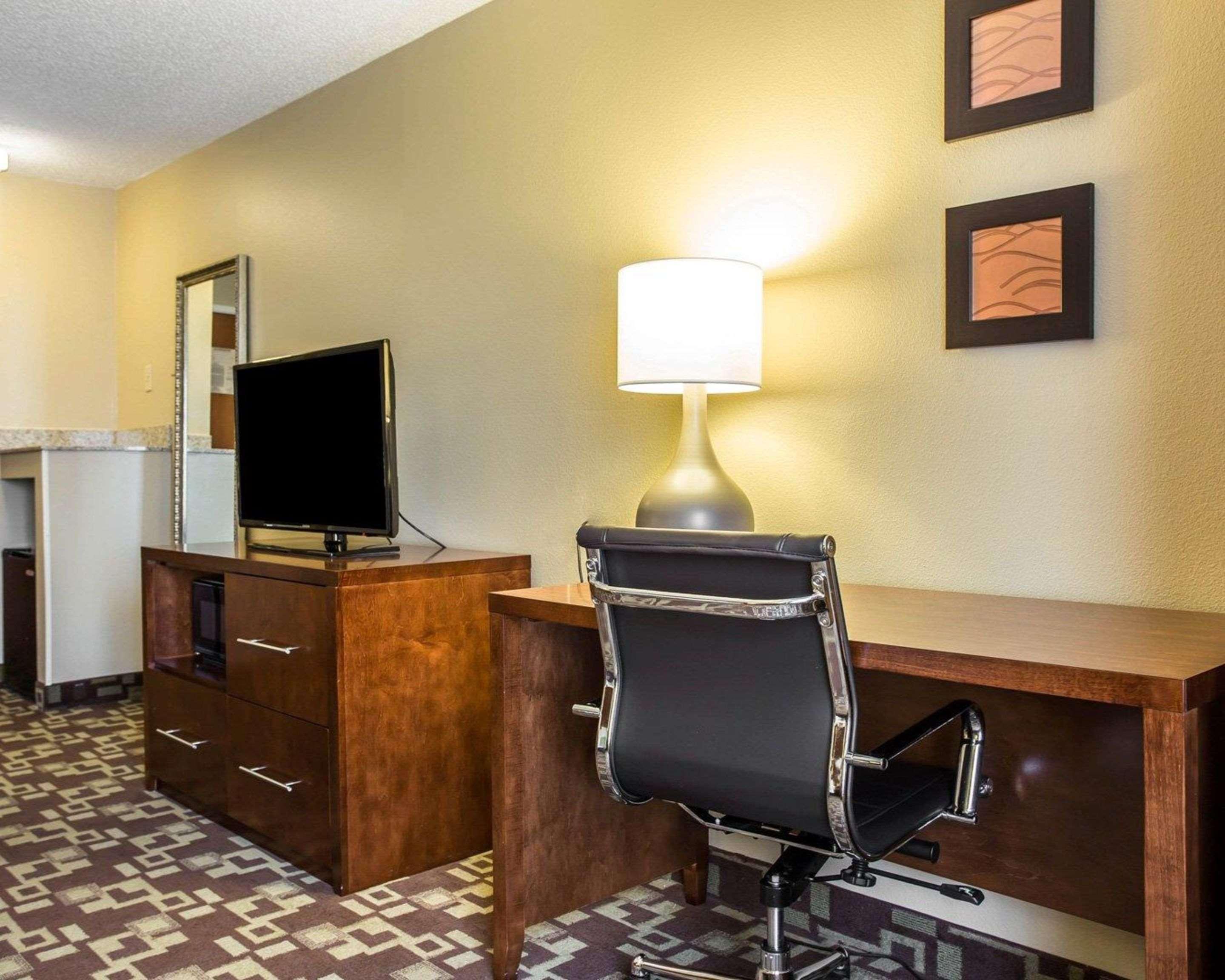 Comfort Inn & Suites Walterboro I-95 Exterior foto